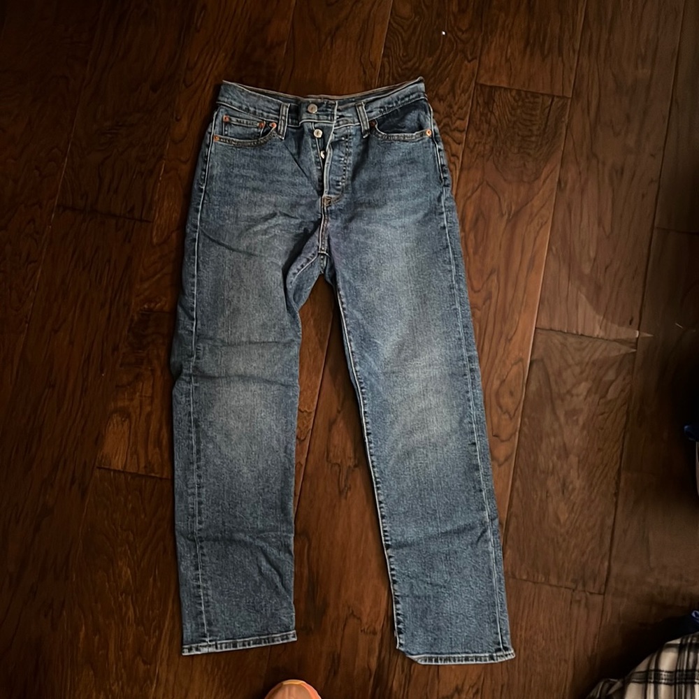 LEVIS JEANS